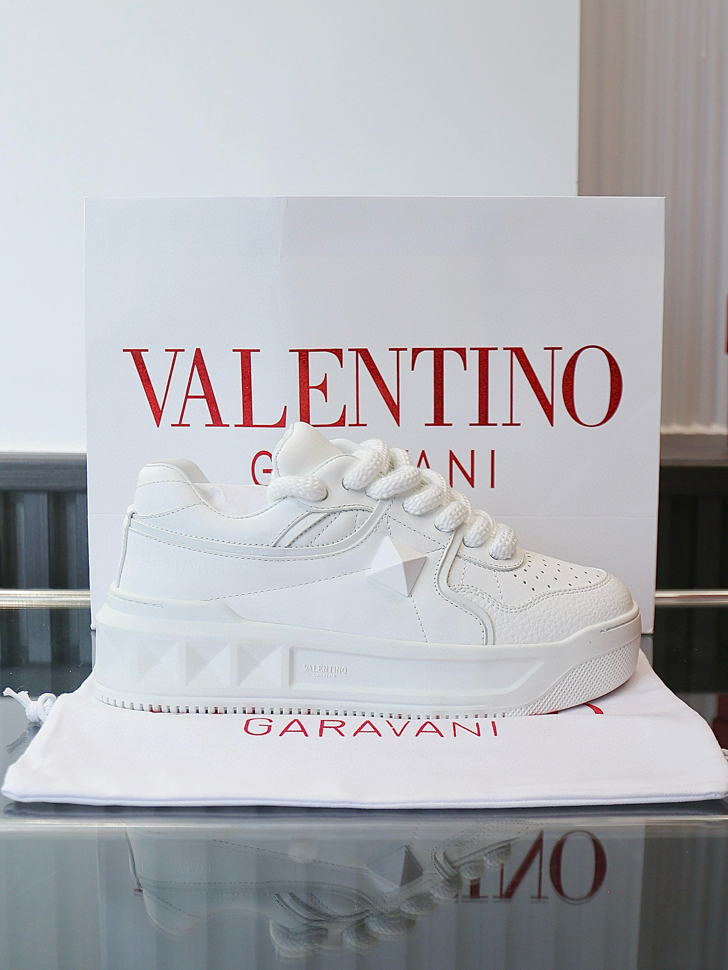 발렌티노 남녀공용 신발 운동화 스니커즈