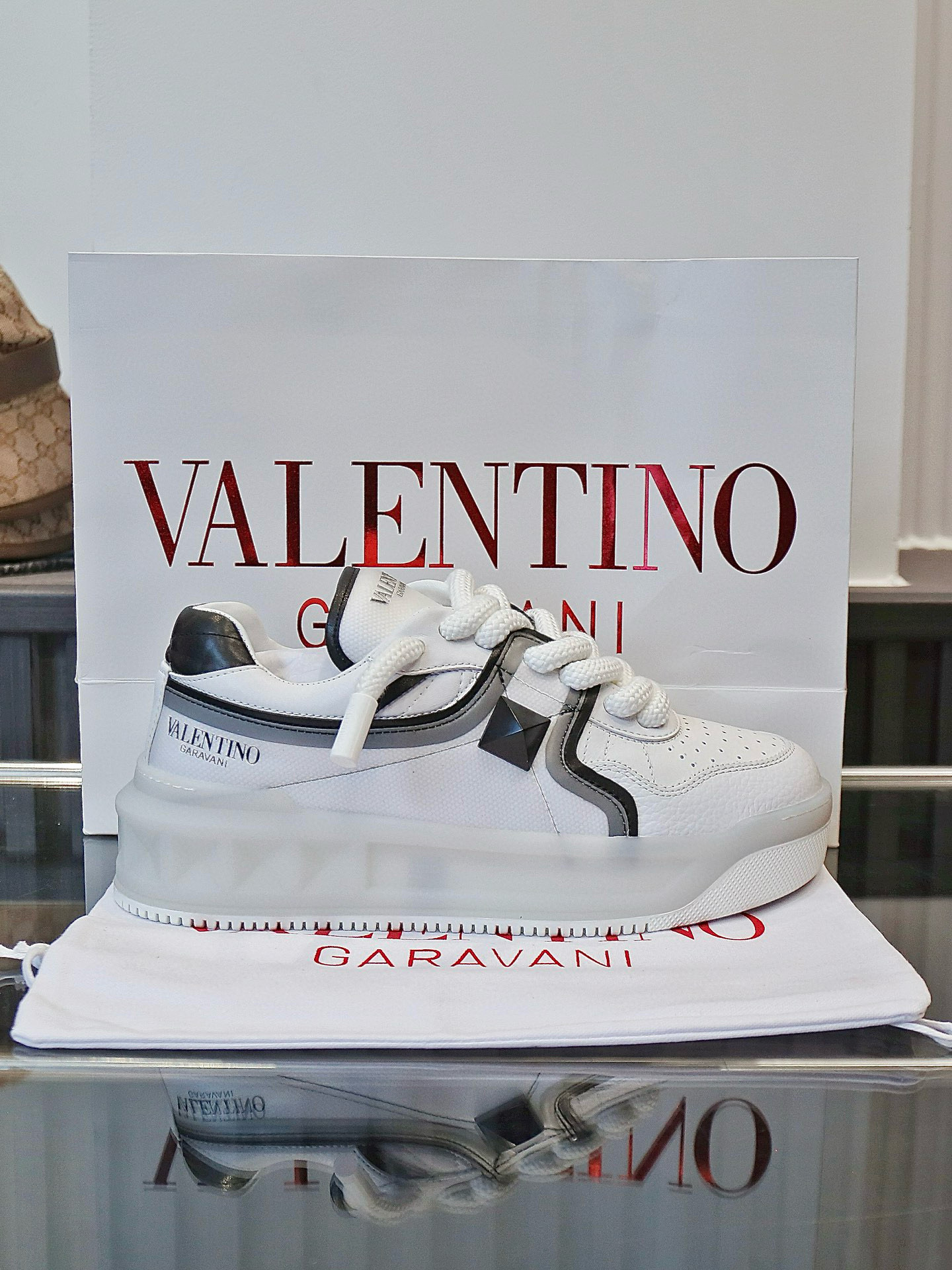 발렌티노 남녀공용 신발 운동화 스니커즈