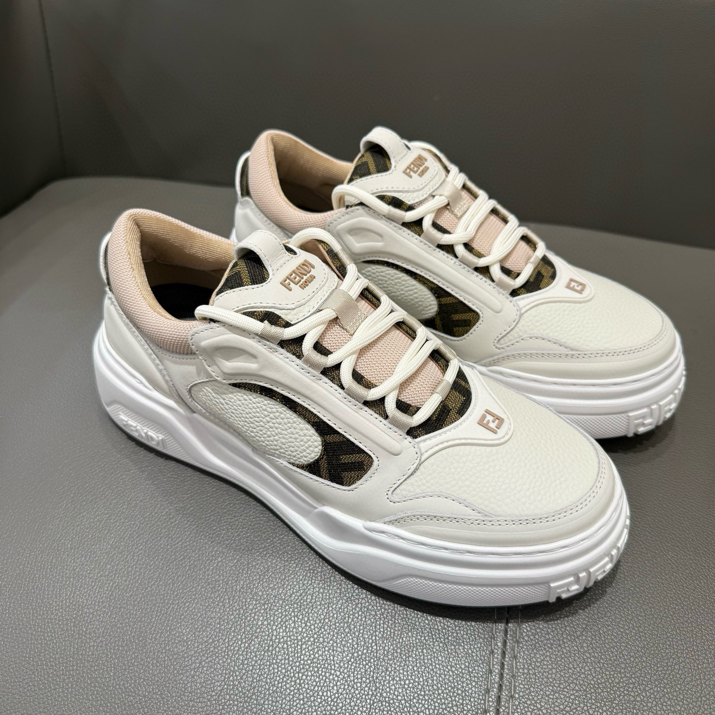 펜디 남자 신발 운동화 스니커즈