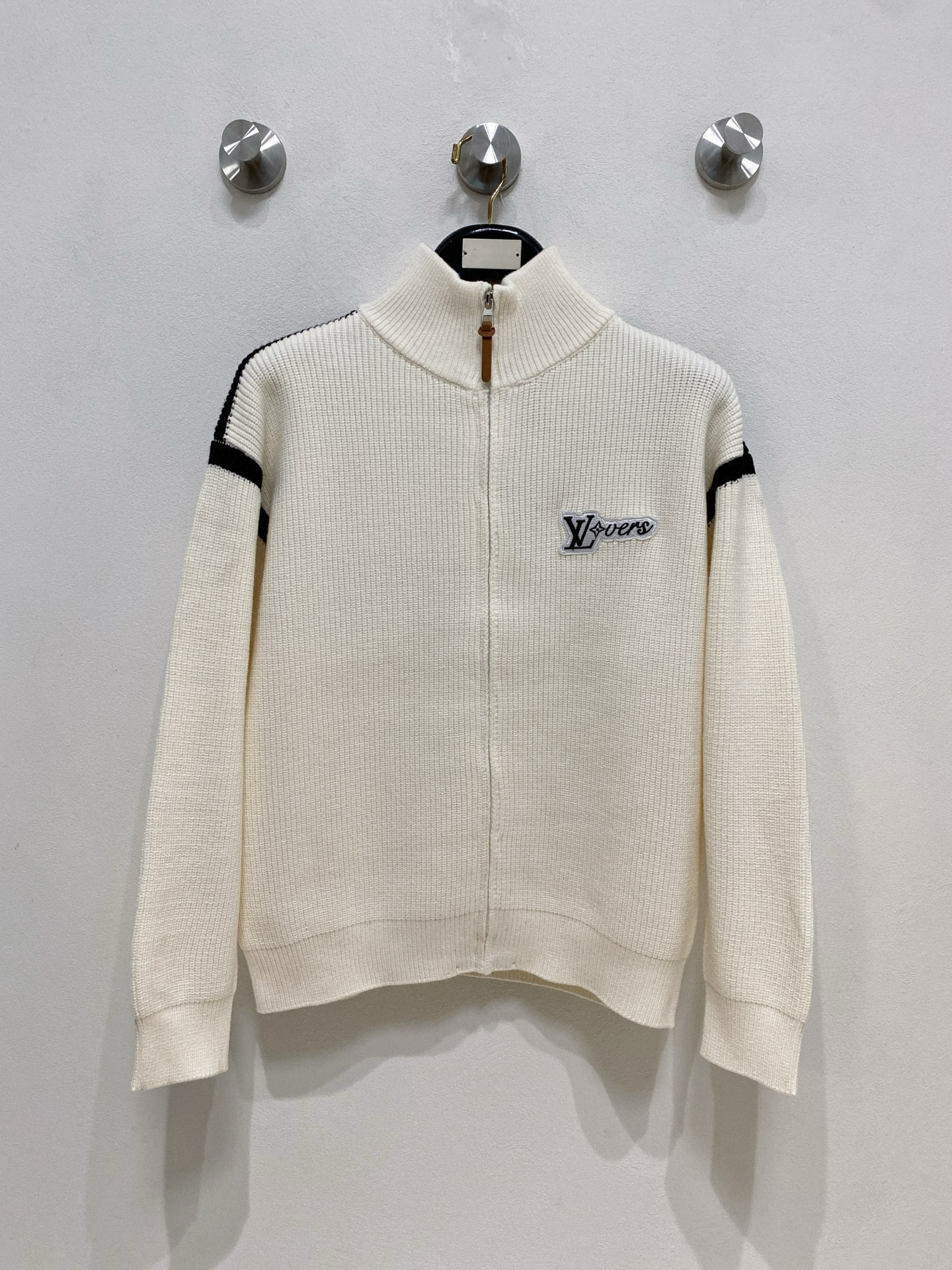 루이비통 남자 가디건