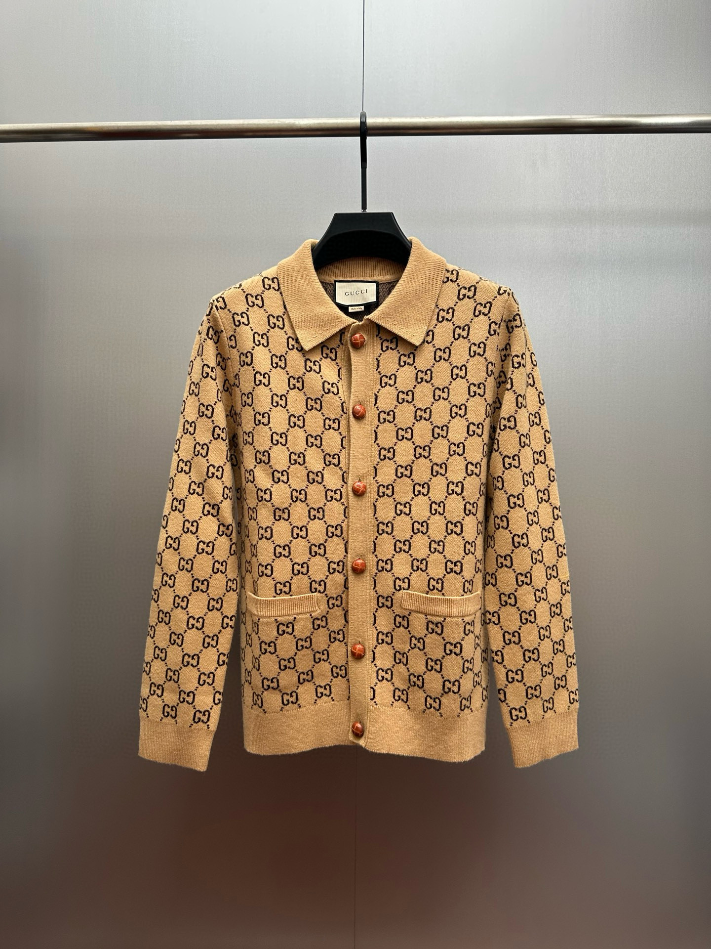 구찌 남자 가디건