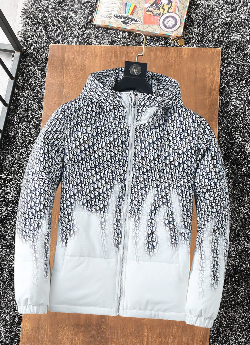 디올 남자 패딩