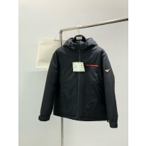 프라다 남자 패딩