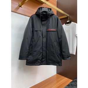 프라다 남자 패딩