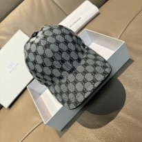 발렌시아가 모자