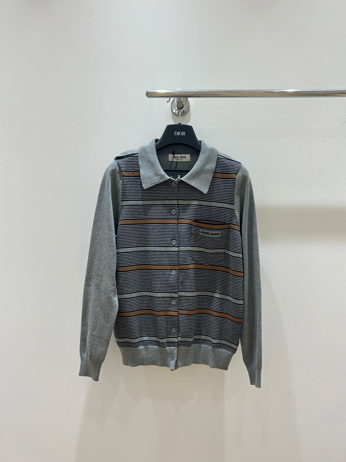 미우미우 여자 가디건